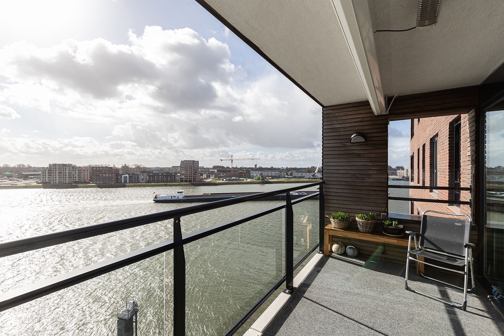 Spacious River View Apartment on the Seventh Floor in Papendrecht — 23