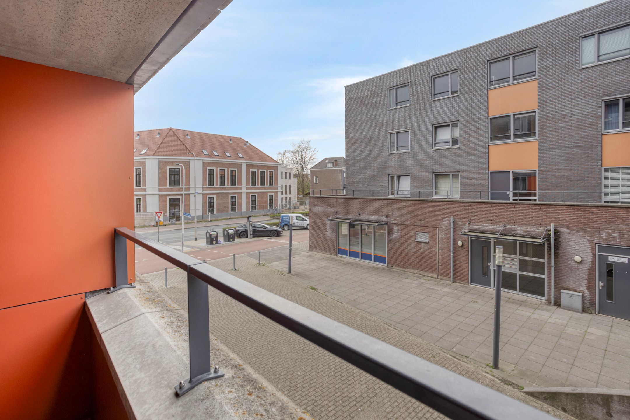 Move-in Ready 2-Room Apartment with Private Parking in Nijmegen Center — 27