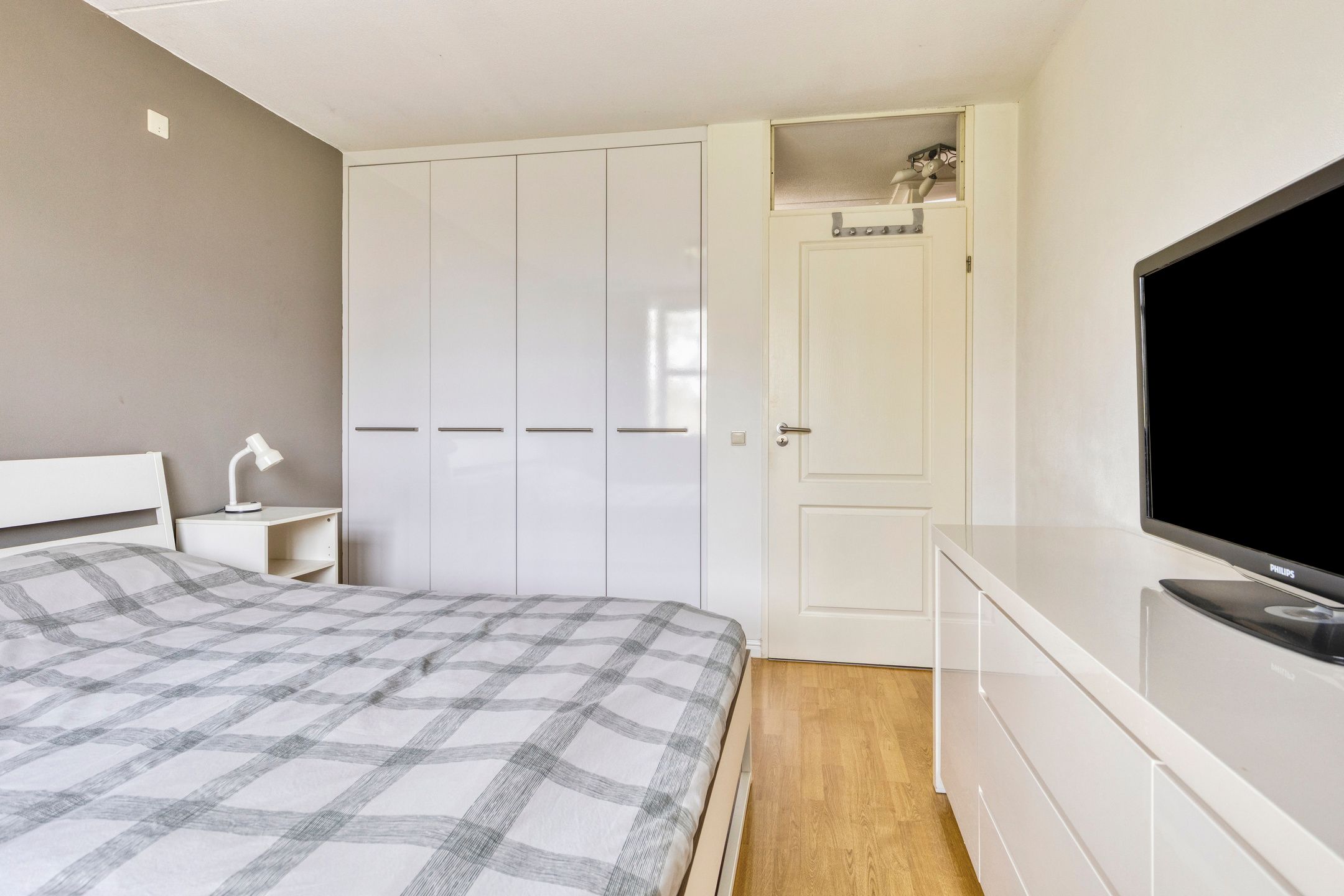 Well-Maintained Terraced Home with Four Bedrooms in Desirable Heivelden Neighborhood — 17