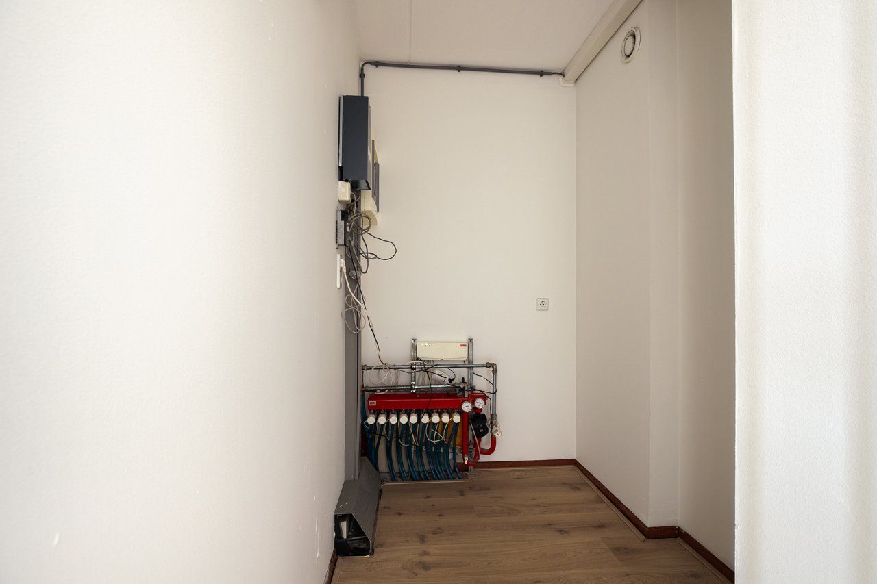 Foto 12 van Purperhoedenveem 110