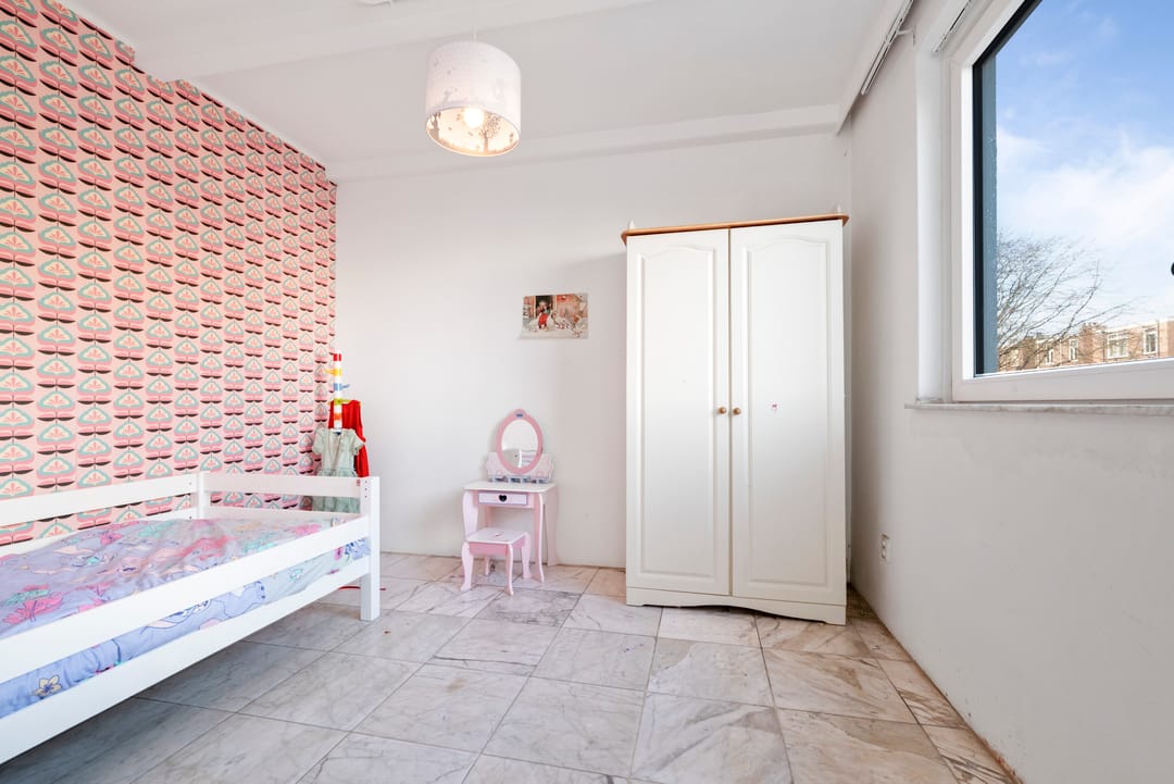 Photo 23 of Van Hogendorpstraat 39