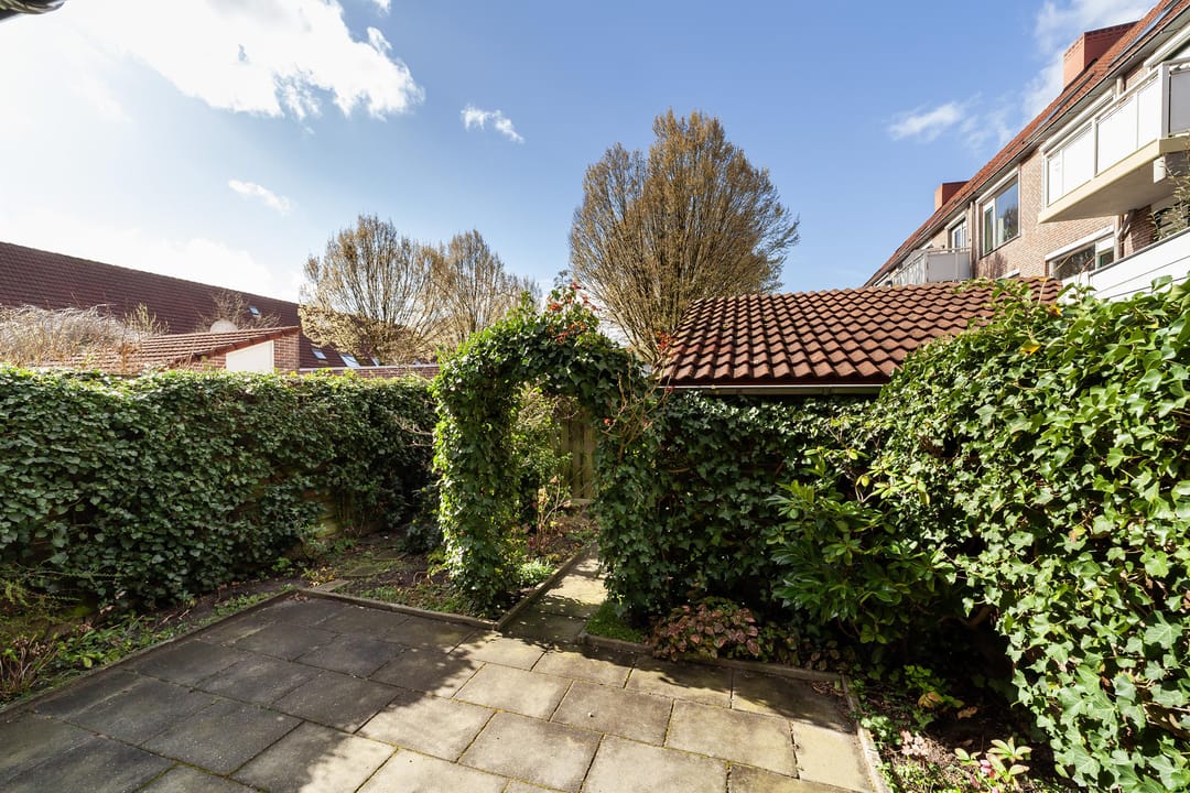 Photo 16 of Florijnstraat 4