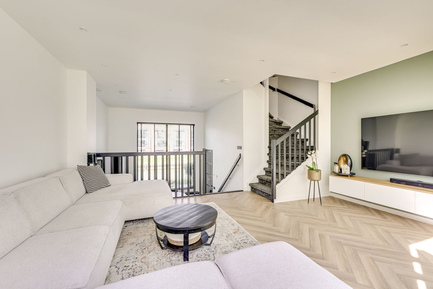 Photo 19 of Sluiseiland-Zuid 80