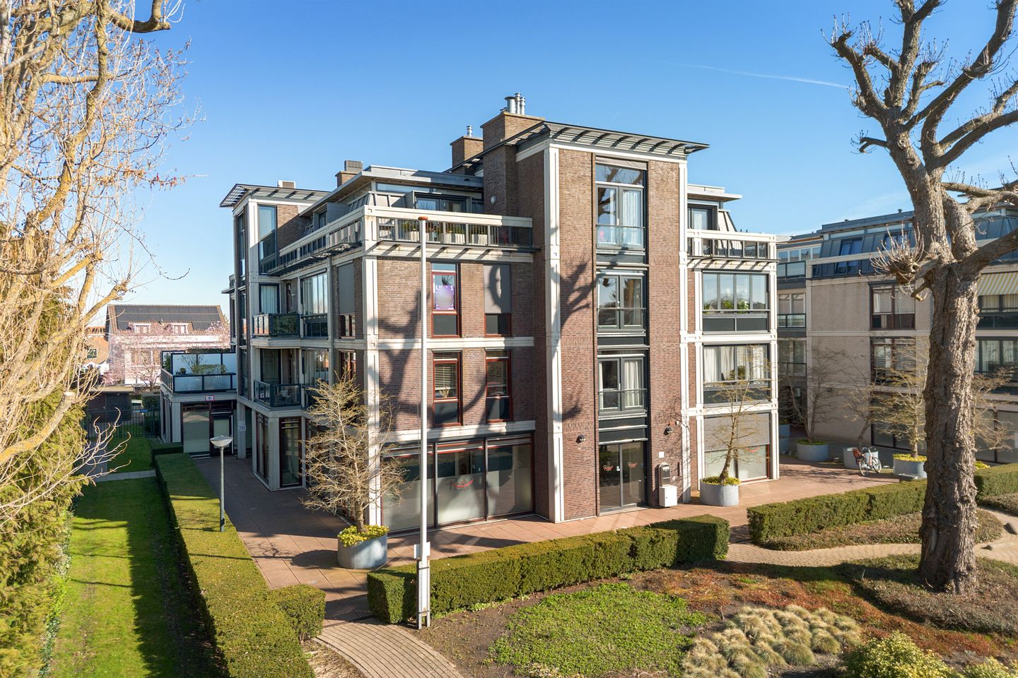 Foto 20 van Eemnesserweg 26-0002