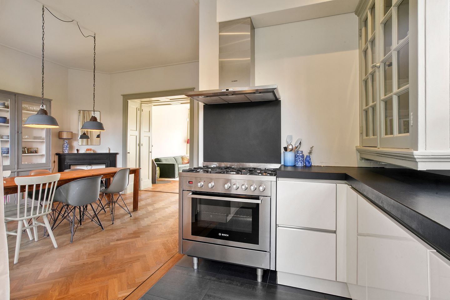 Characterful 1920s Semi-Detached Home with Sunny Garden in Bussum — 14