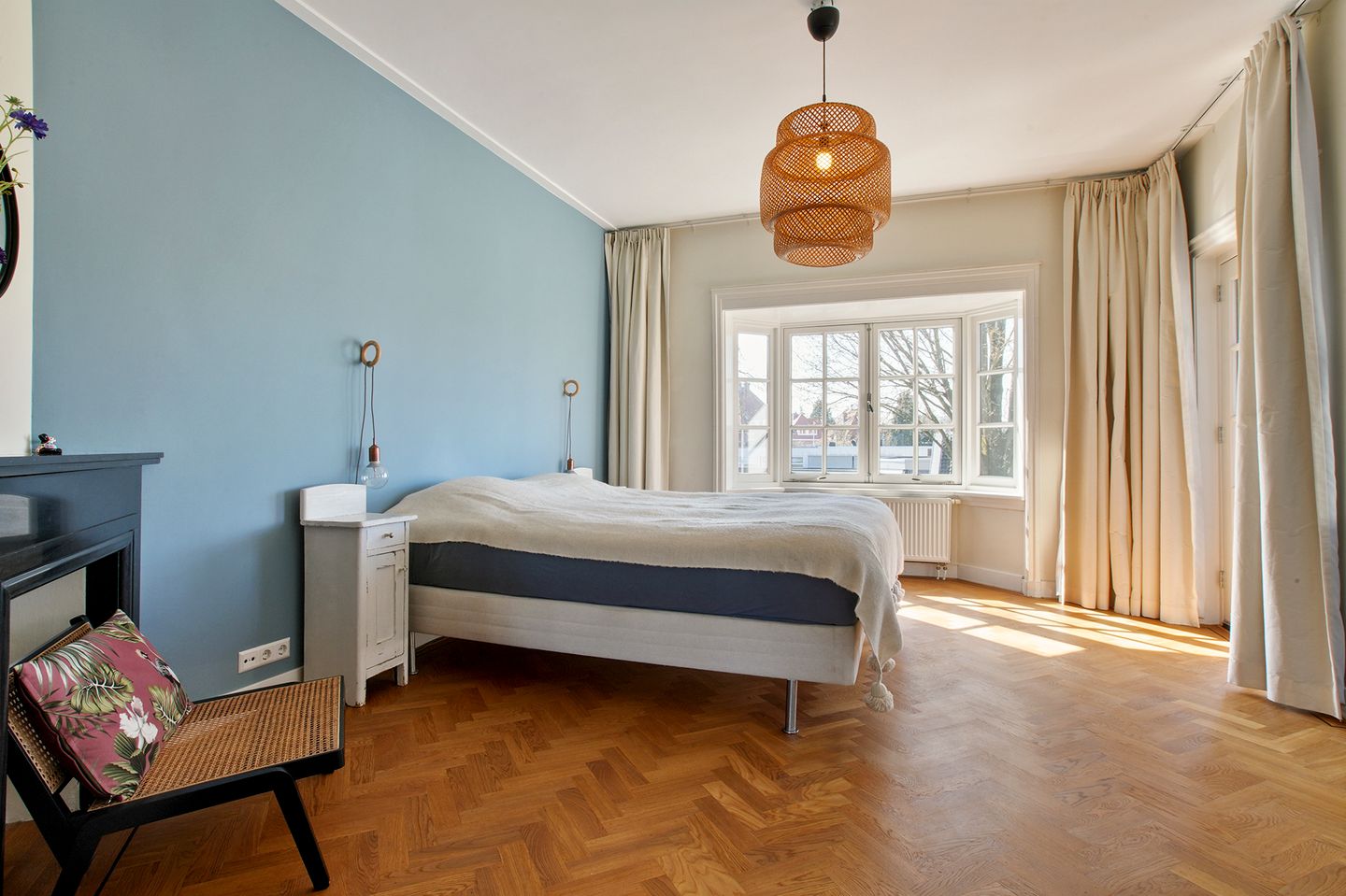 Characterful 1920s Semi-Detached Home with Sunny Garden in Bussum — 25