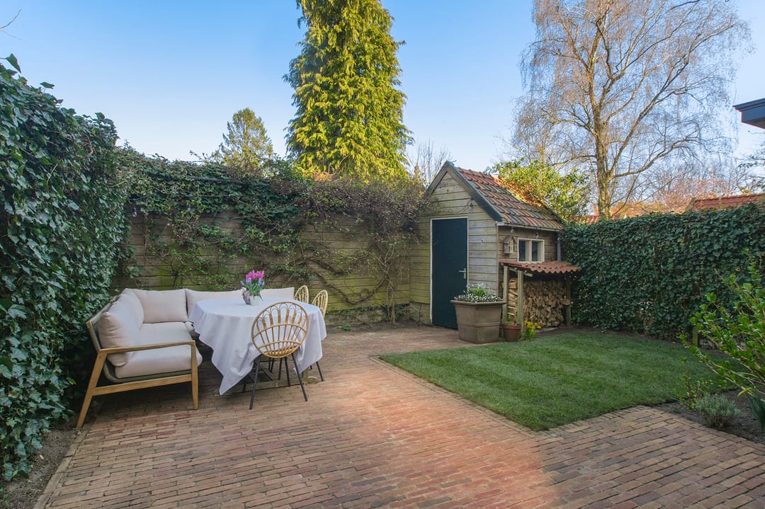 Characterful 1920s Semi-Detached Home with Sunny Garden in Bussum — 52