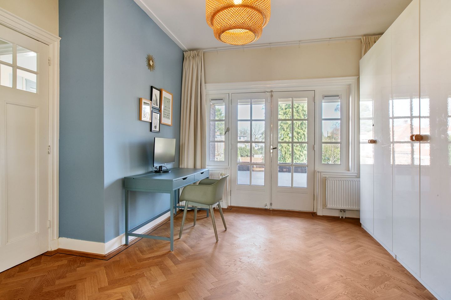 Characterful 1920s Semi-Detached Home with Sunny Garden in Bussum — 20