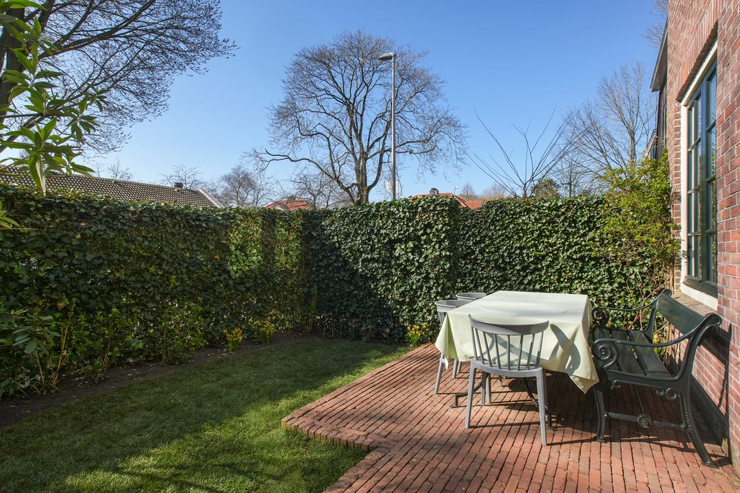 Characterful 1920s Semi-Detached Home with Sunny Garden in Bussum — 45