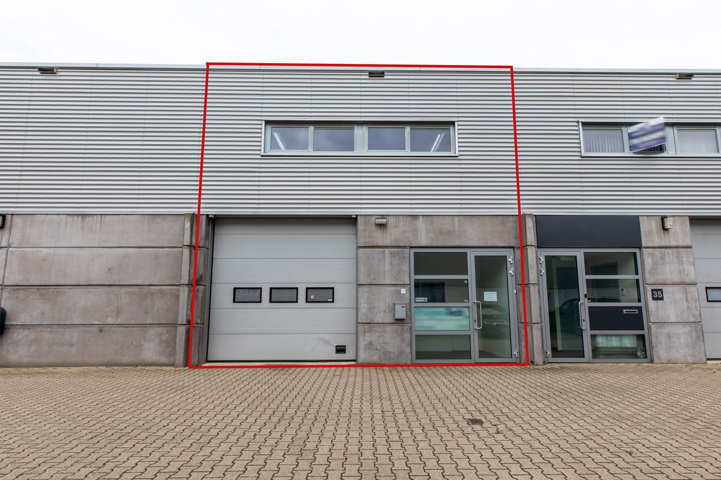 Bekijk foto 2 van Bedrijfsweg 33