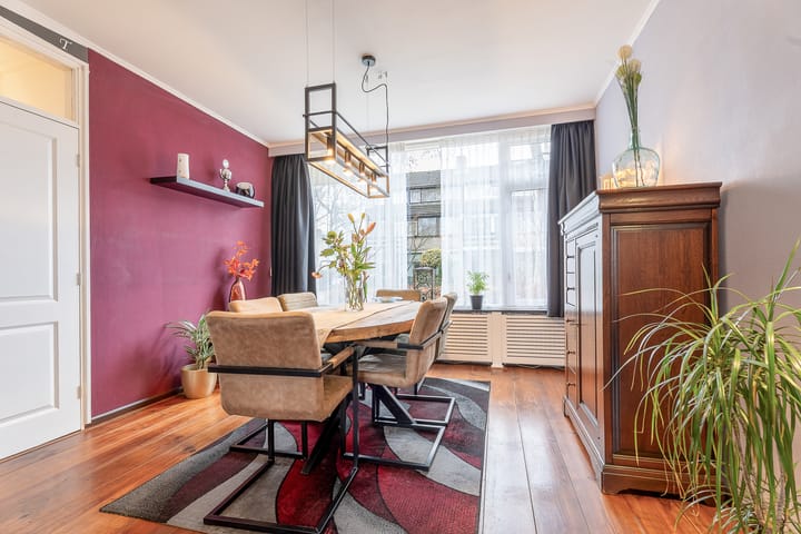 Tussenwoning te koop: Jacobus van 't Hofflaan 5, Berkel-Enschot