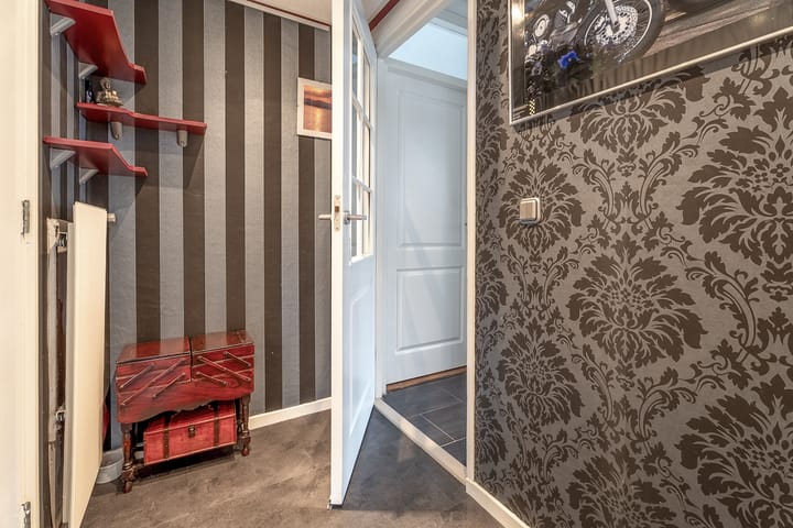 Tussenwoning te koop: Jacobus van 't Hofflaan 5, Berkel-Enschot