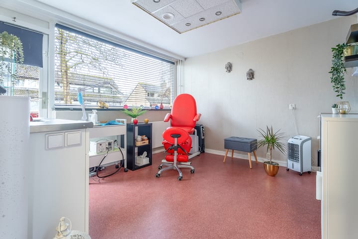Tussenwoning te koop: Jacobus van 't Hofflaan 5, Berkel-Enschot