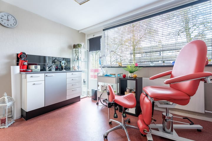 Tussenwoning te koop: Jacobus van 't Hofflaan 5, Berkel-Enschot
