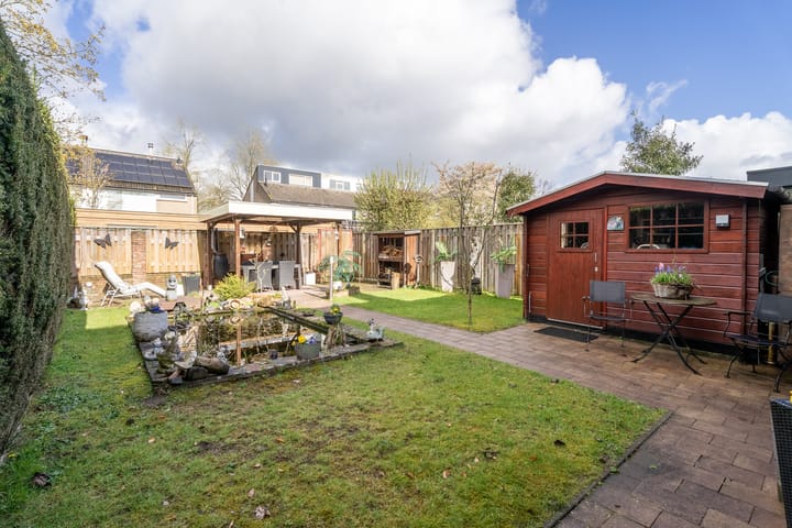 Tussenwoning te koop: Jacobus van 't Hofflaan 5, Berkel-Enschot