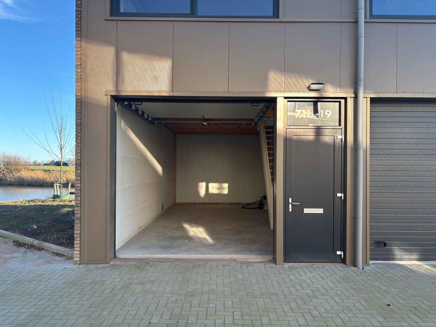 Bekijk foto 2 van Schoffel 71-A19