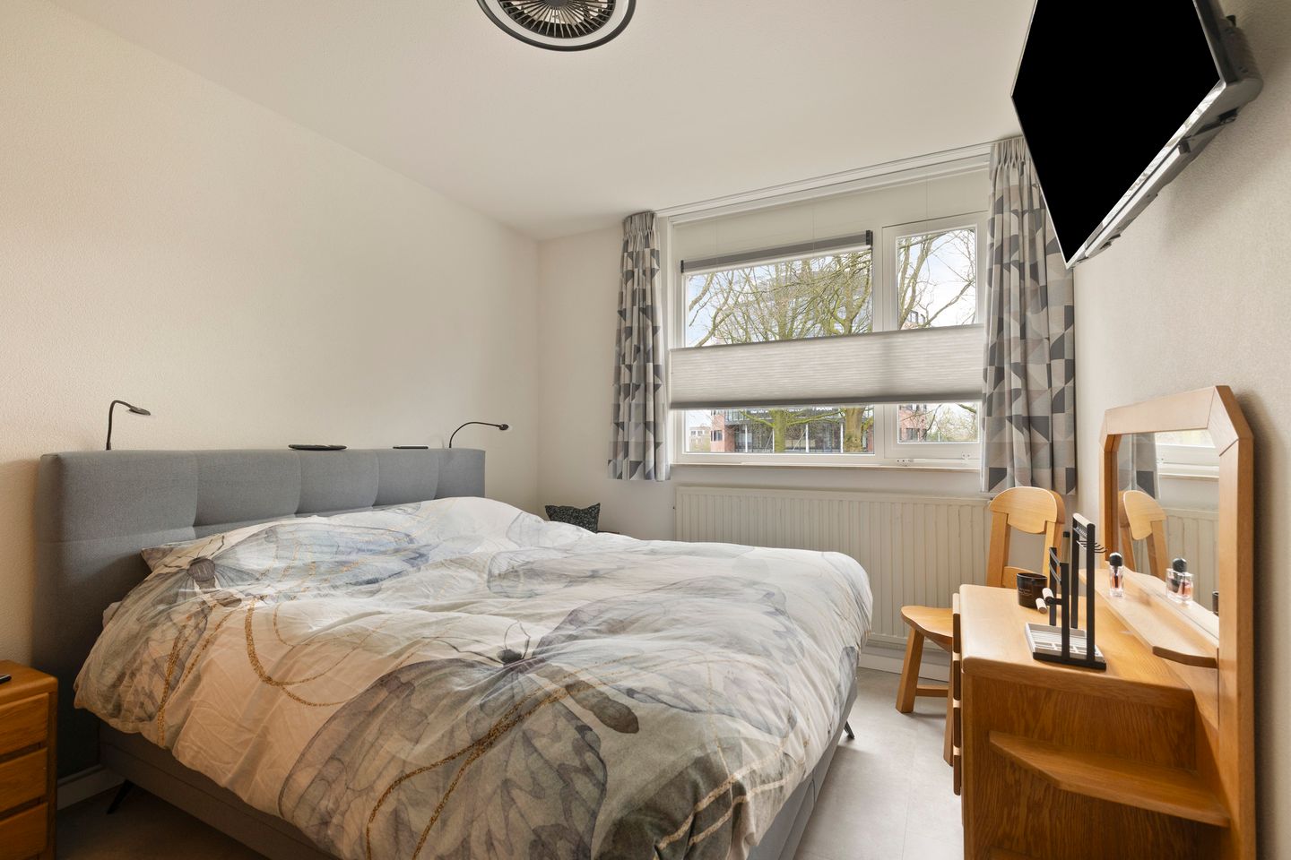 Foto 10 van Raadhuislaan 93