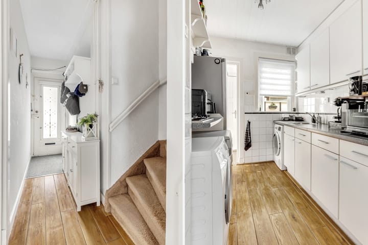 Photo 3 of Cameliastraat 45