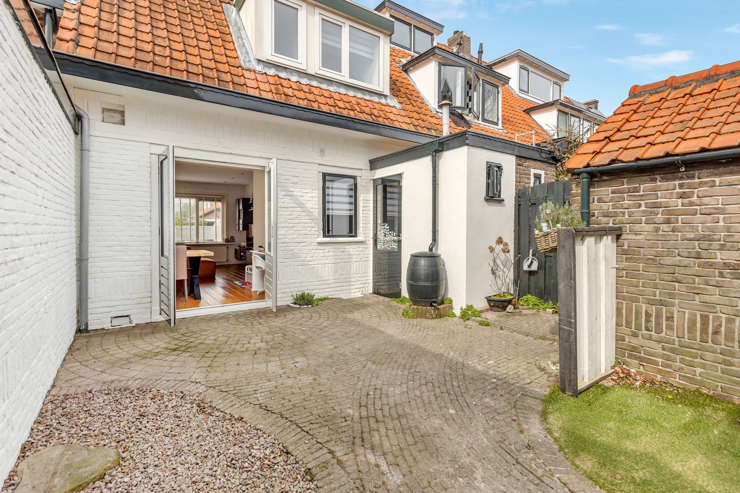 Photo 14 of Cameliastraat 45