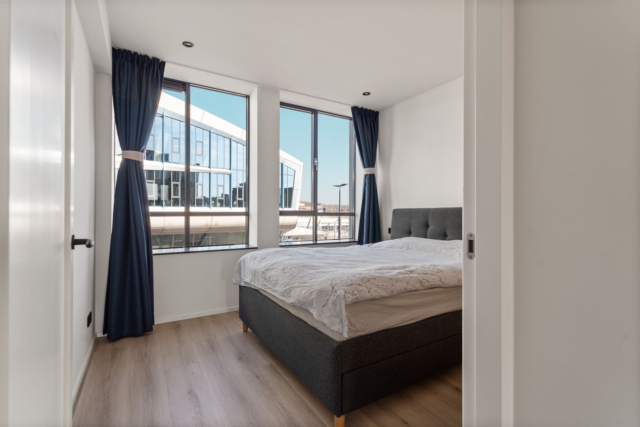 Foto 18 van Stationsplein 14-2