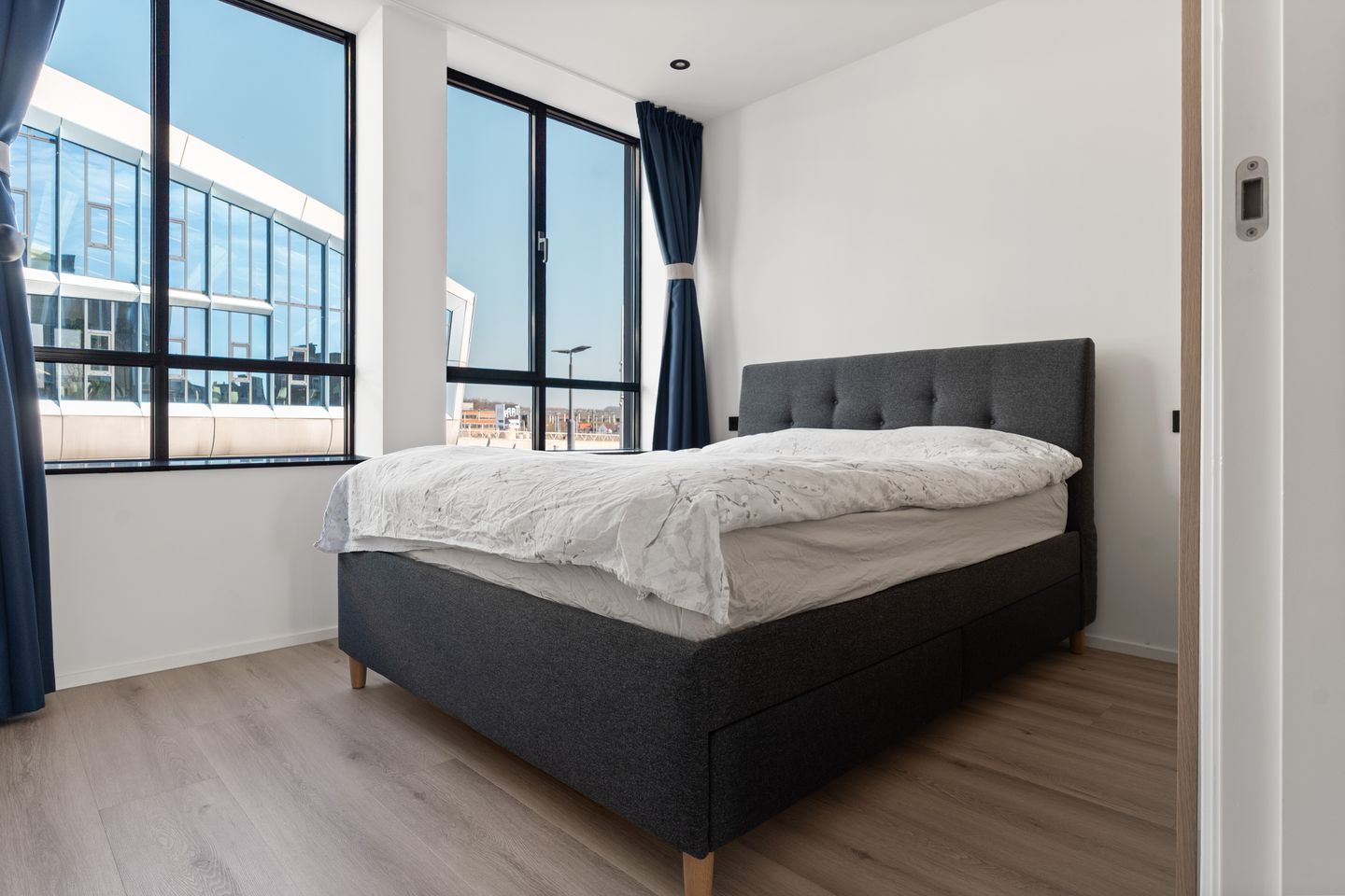 Foto 19 van Stationsplein 14-2