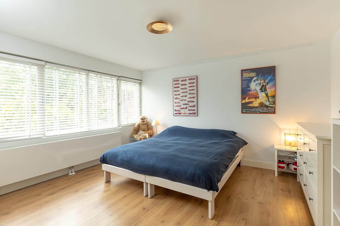 Semi-detached villa with sunny garden in the green heart of Laren — 16