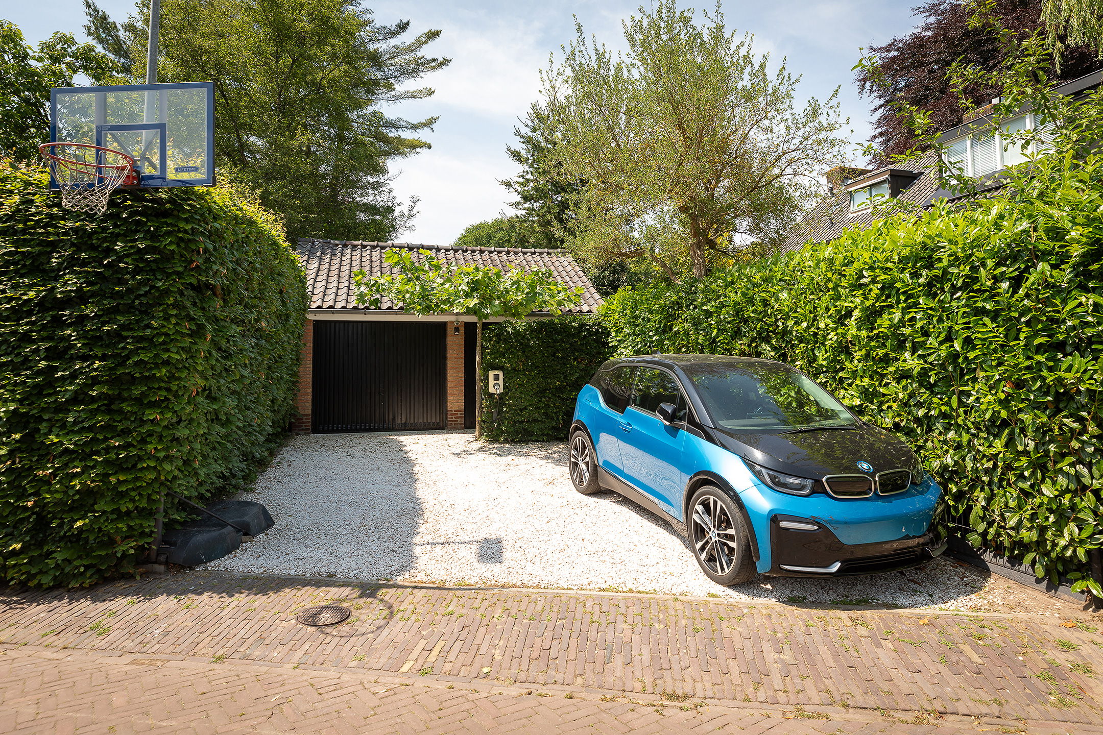 Semi-detached villa with sunny garden in the green heart of Laren — 38