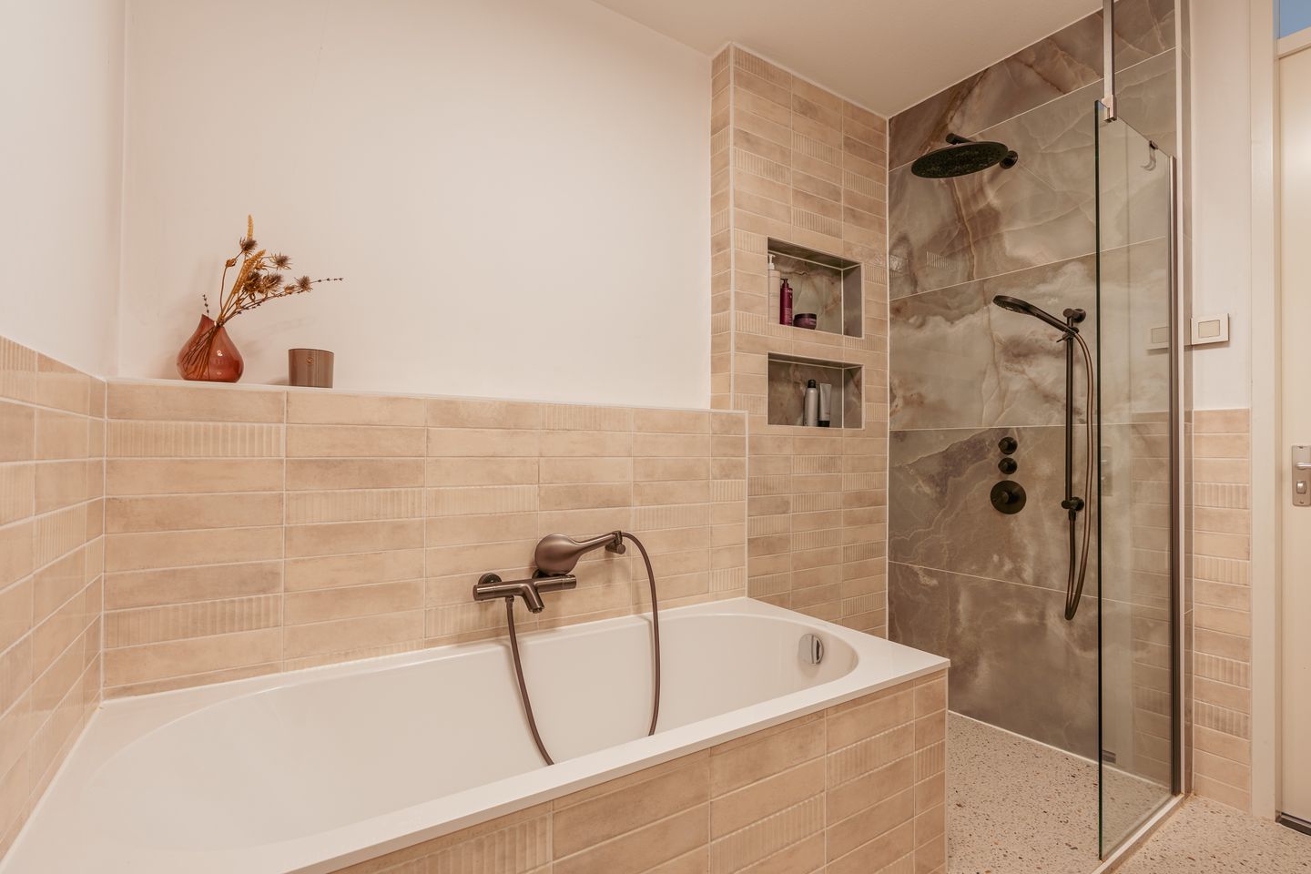 Foto 44 van Jouke Zietsmastraat 20