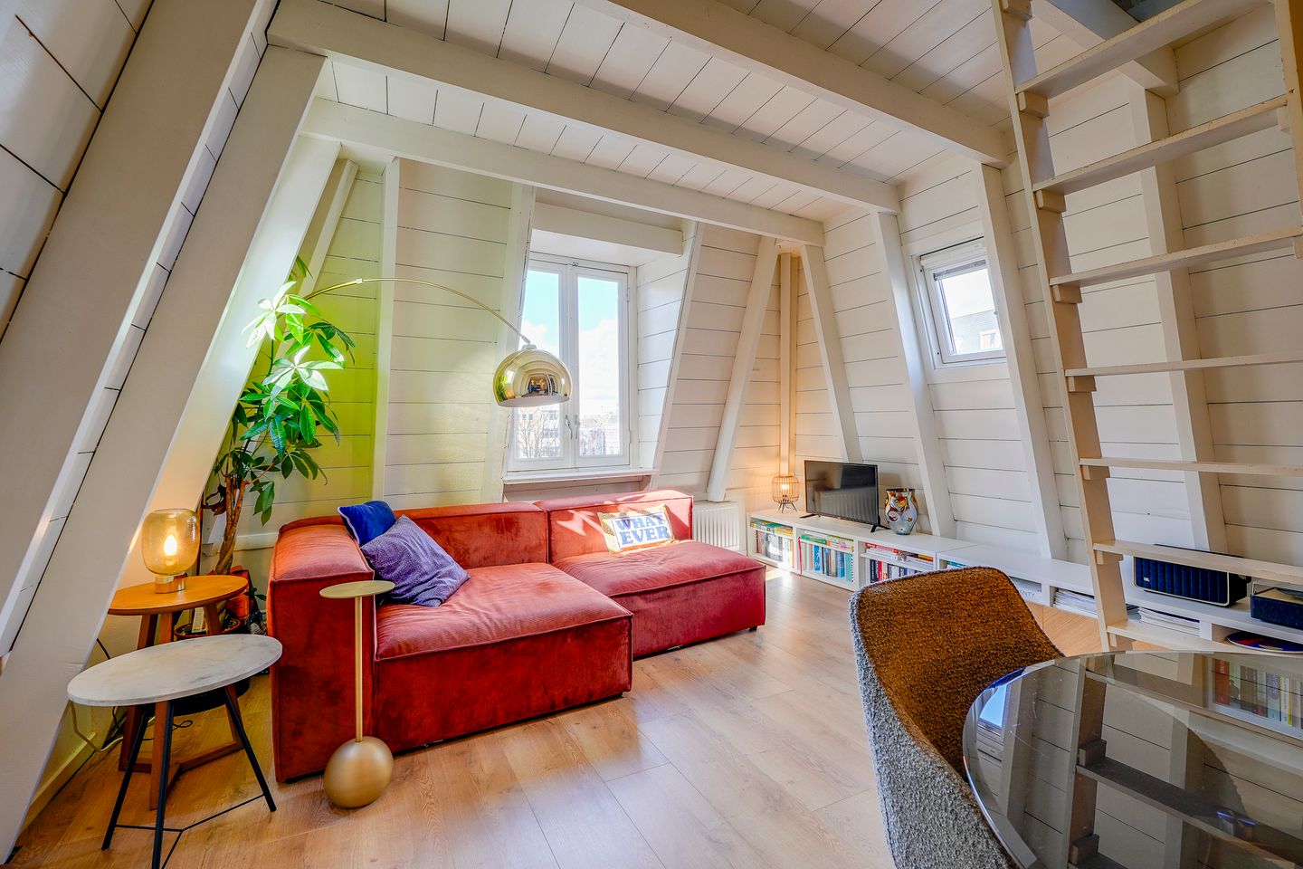 Foto 10 van Neude 30-F