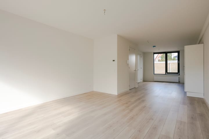 Photo 3 of 't Krom 28-A