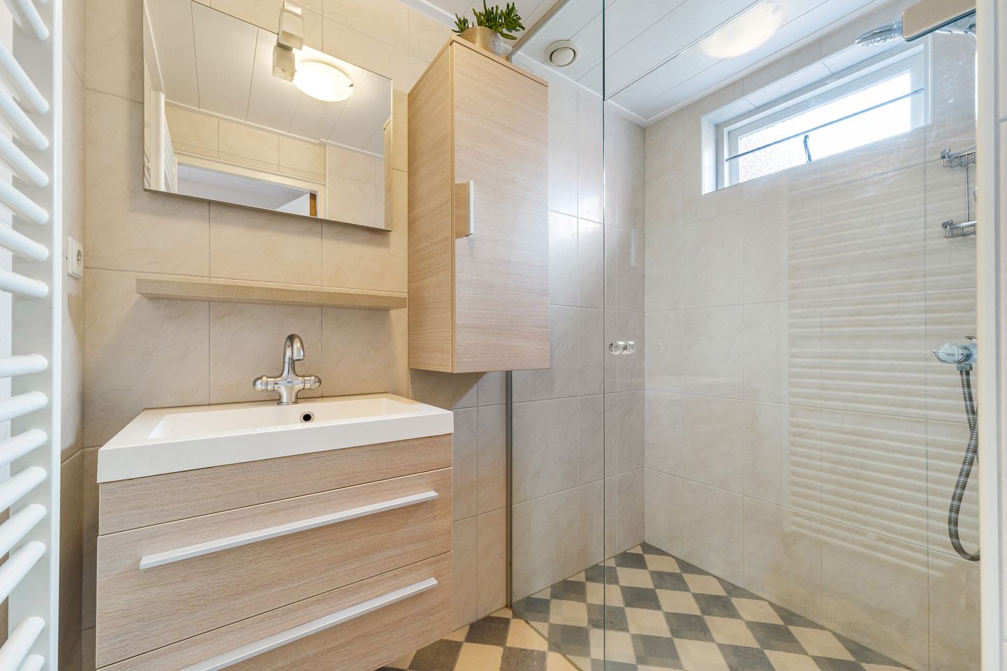 Foto 14 van Frederik Hendrikstraat 11