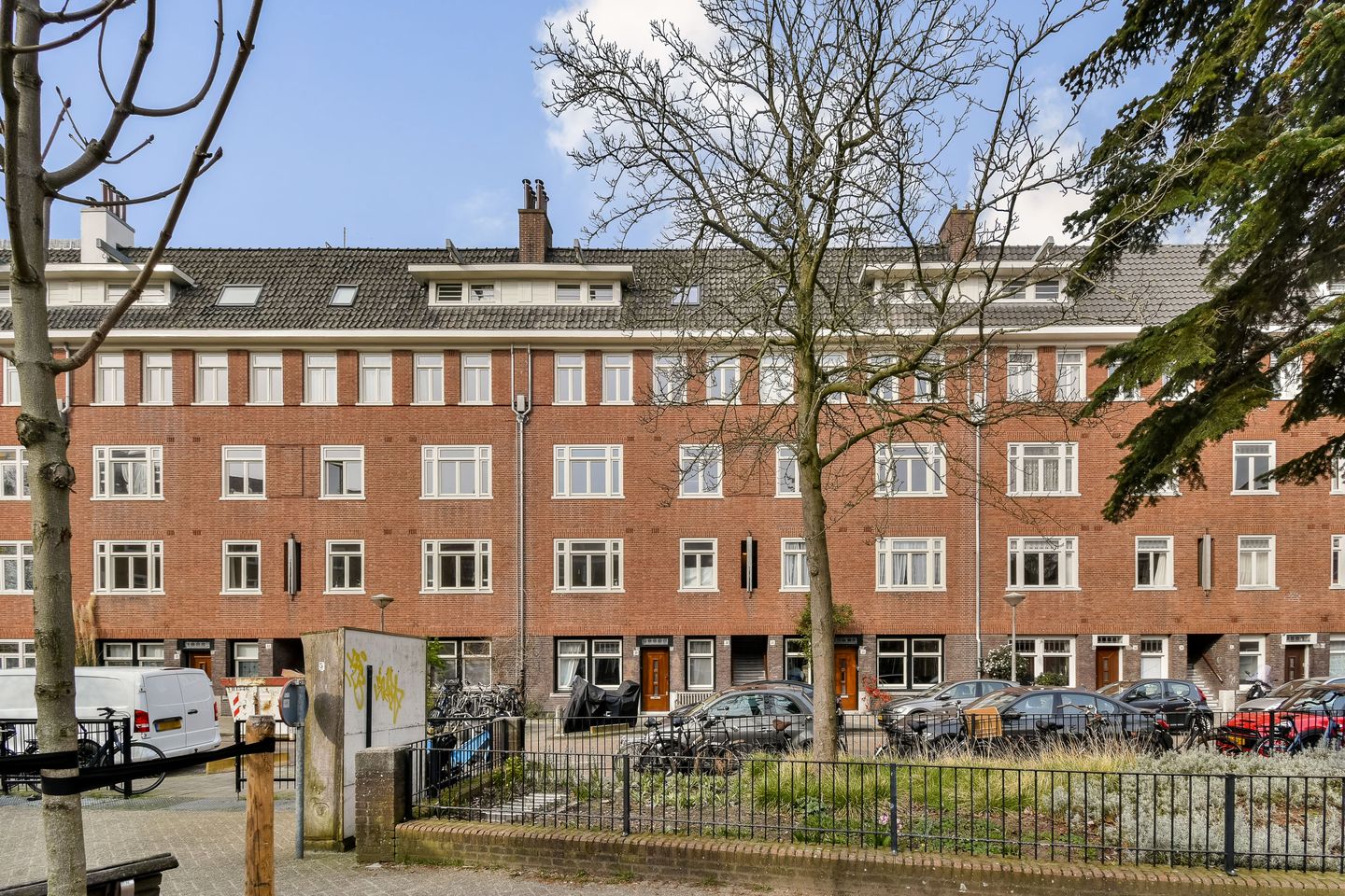 Foto 20 van Paramariboplein 53-4