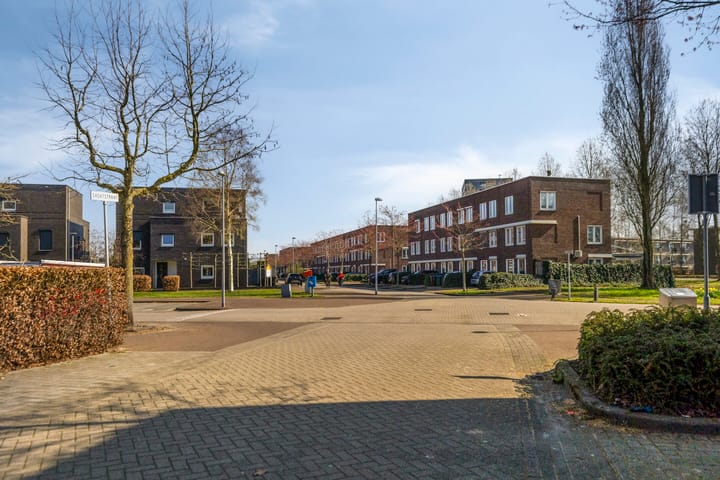 Photo 4 of Sadatstraat 6