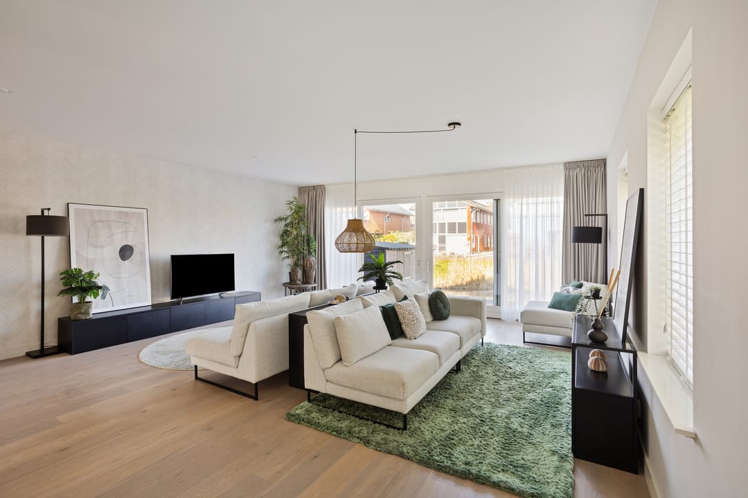 Photo 2 of Suezweg 64