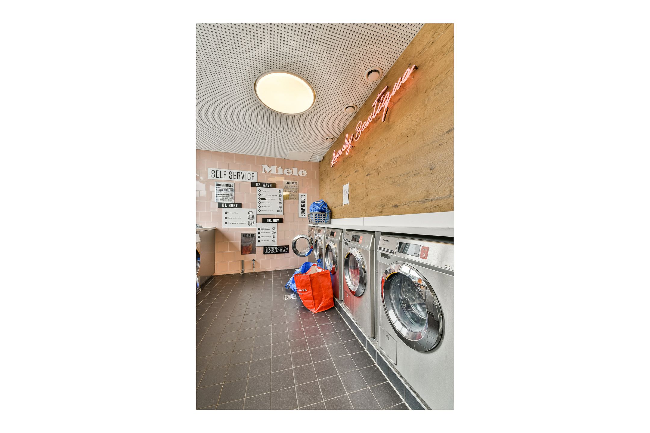 Photo 15 of Bos en Lommerplantsoen 107-A