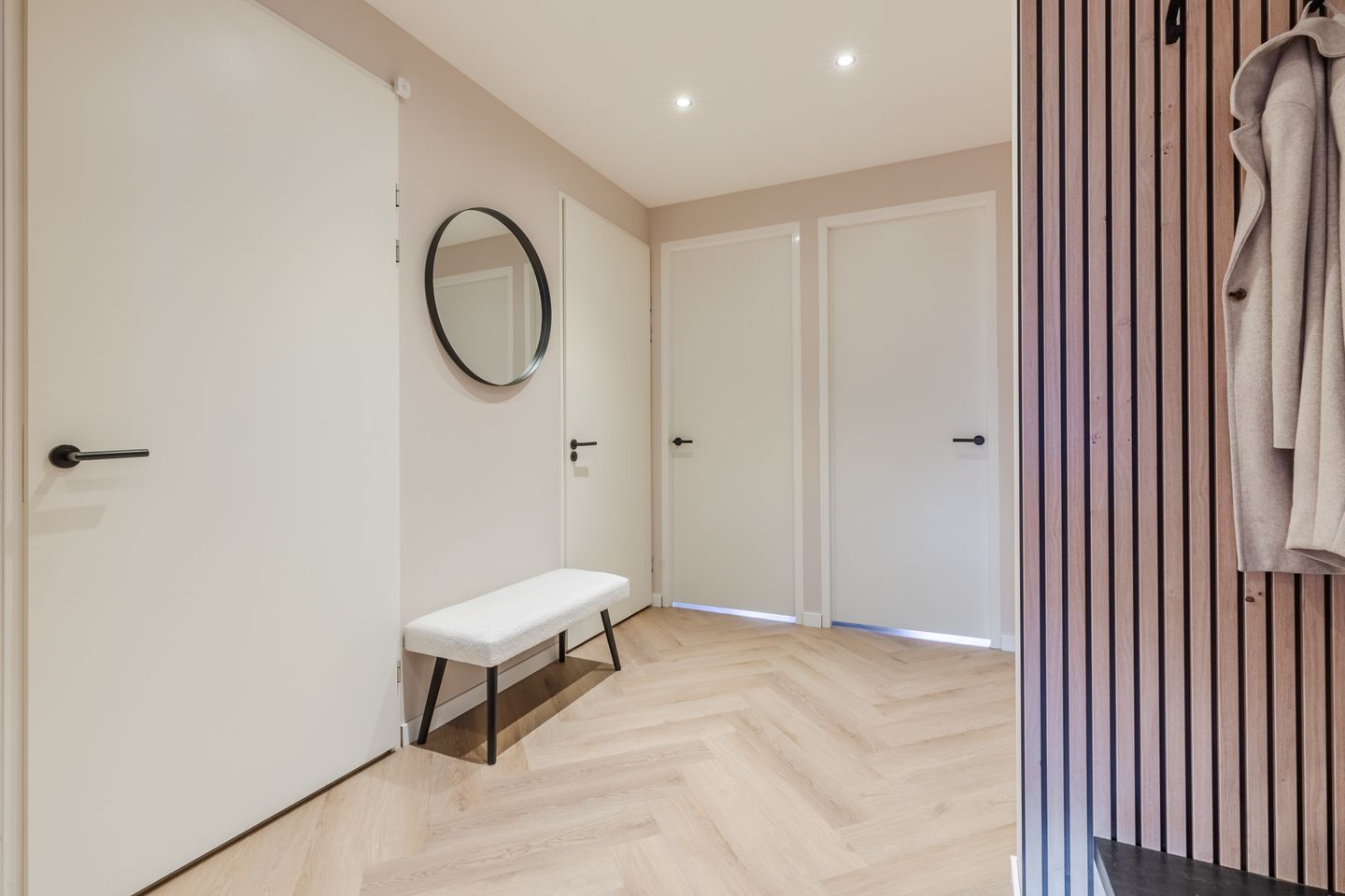 Photo 10 of Witte de Withstraat 21