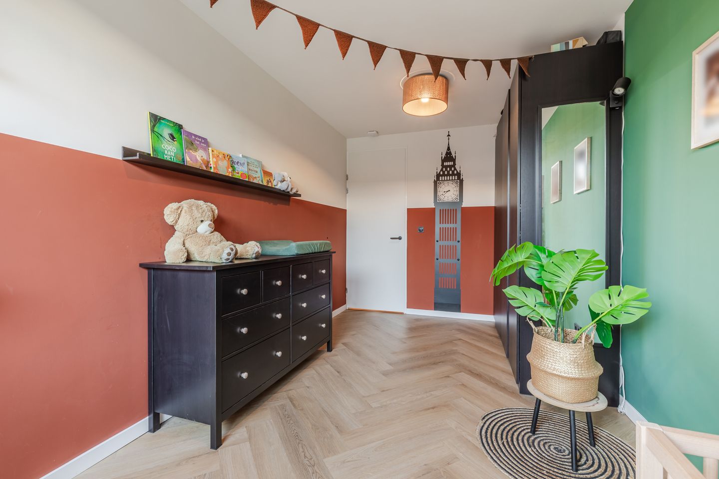 Photo 14 of Witte de Withstraat 21