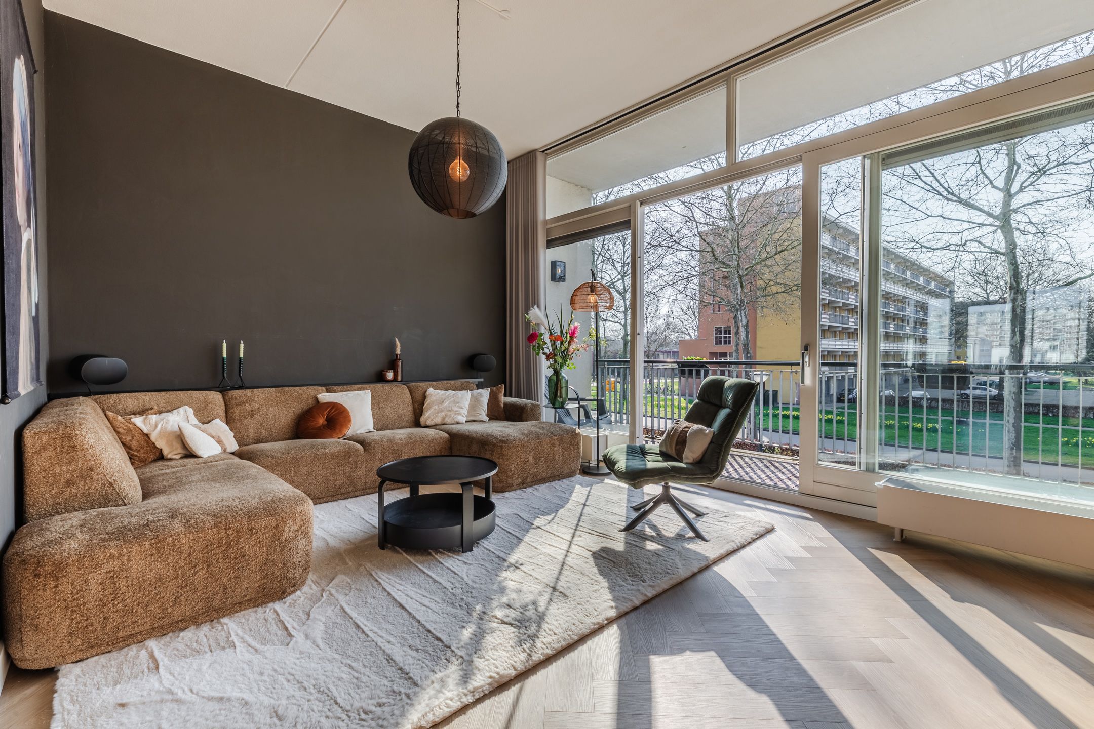 Photo 18 of Witte de Withstraat 21