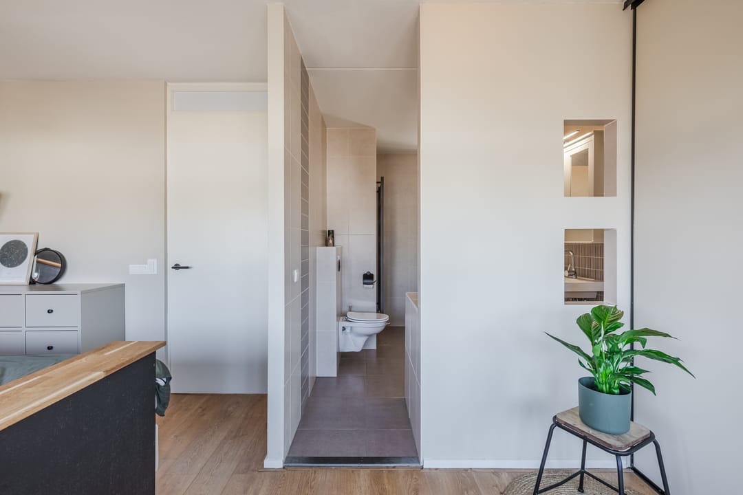 Photo 32 of Witte de Withstraat 21