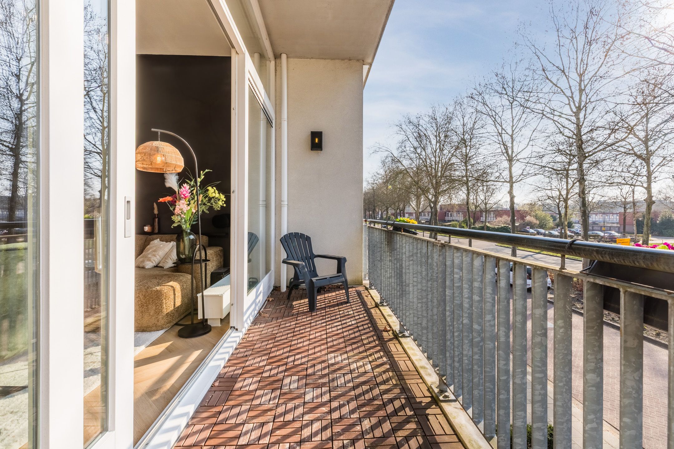 Photo 39 of Witte de Withstraat 21