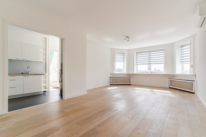 Photo 2 of Dr Wiardi Beckmanlaan 62