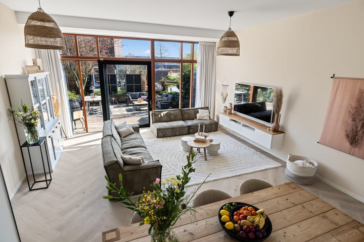 Photo 2 of Eemstraat 6