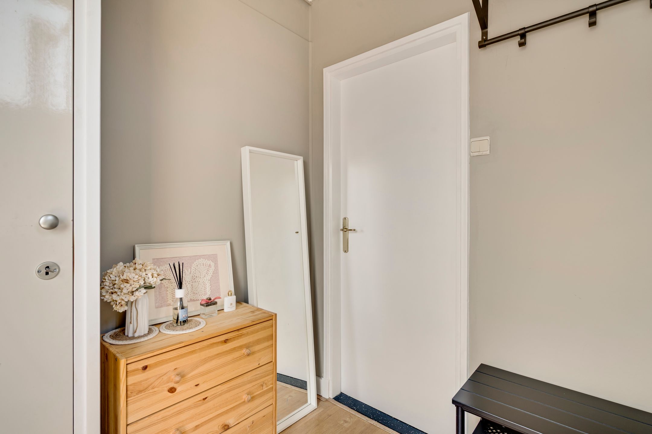 Photo 6 of Plantsoenstraat 1