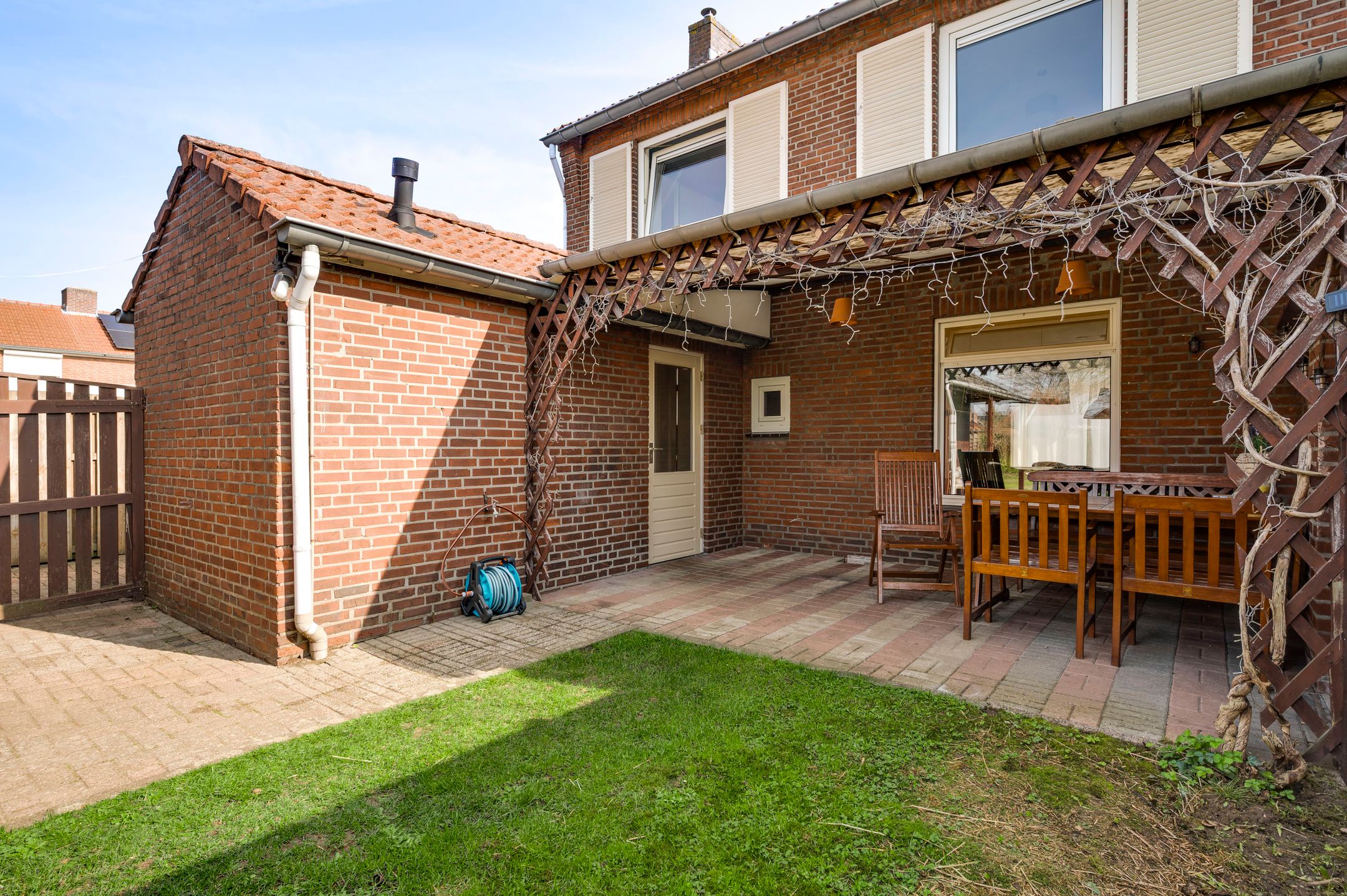 Photo 18 of Plantsoenstraat 1