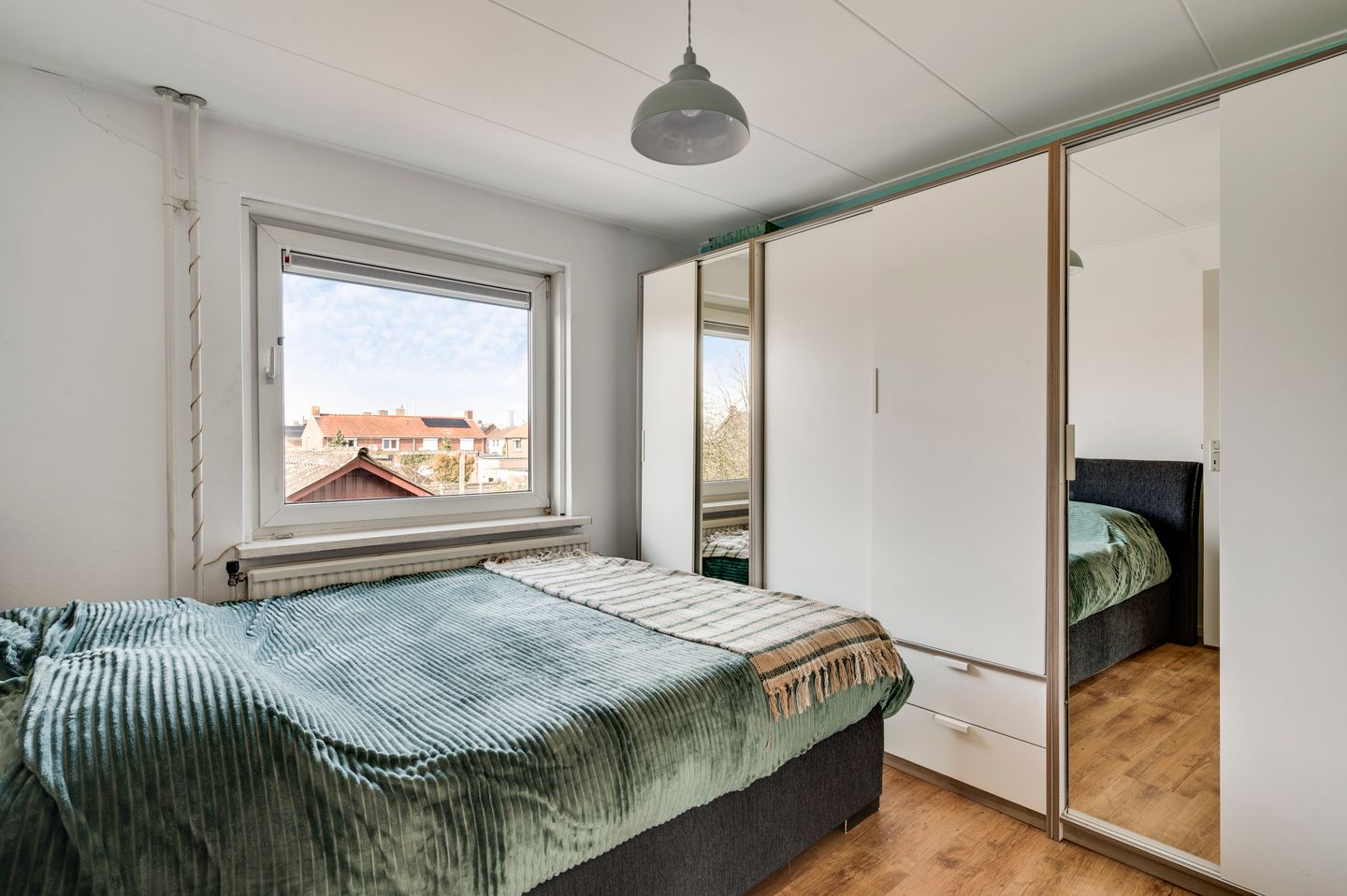 Photo 25 of Plantsoenstraat 1