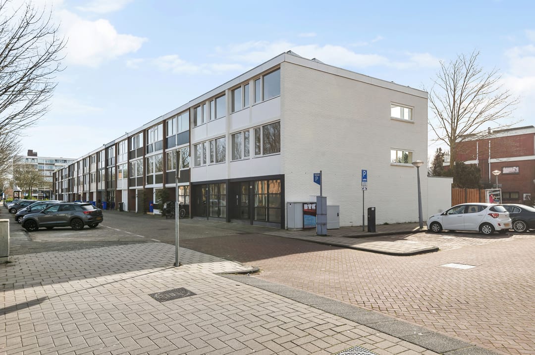 Luxury Transformed Corner Home with A+++ Energy Label in Buitenveldert — 20