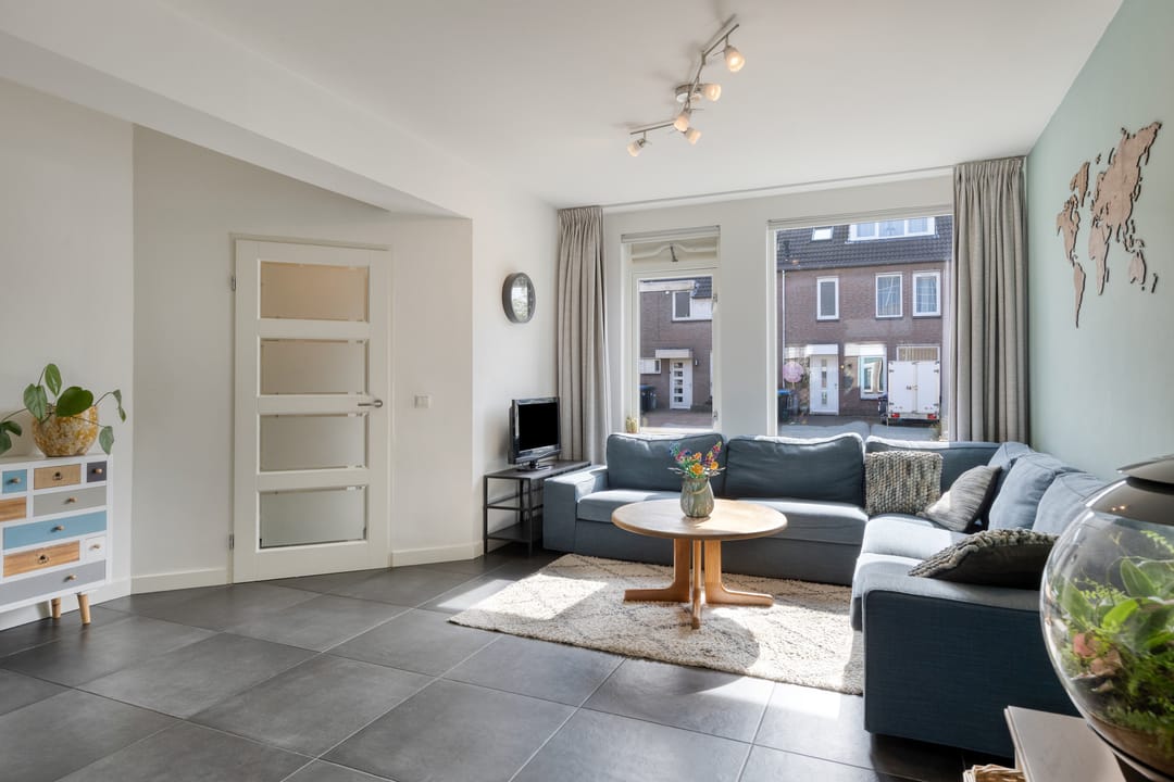 Photo 2 of Dauphinélaan 19