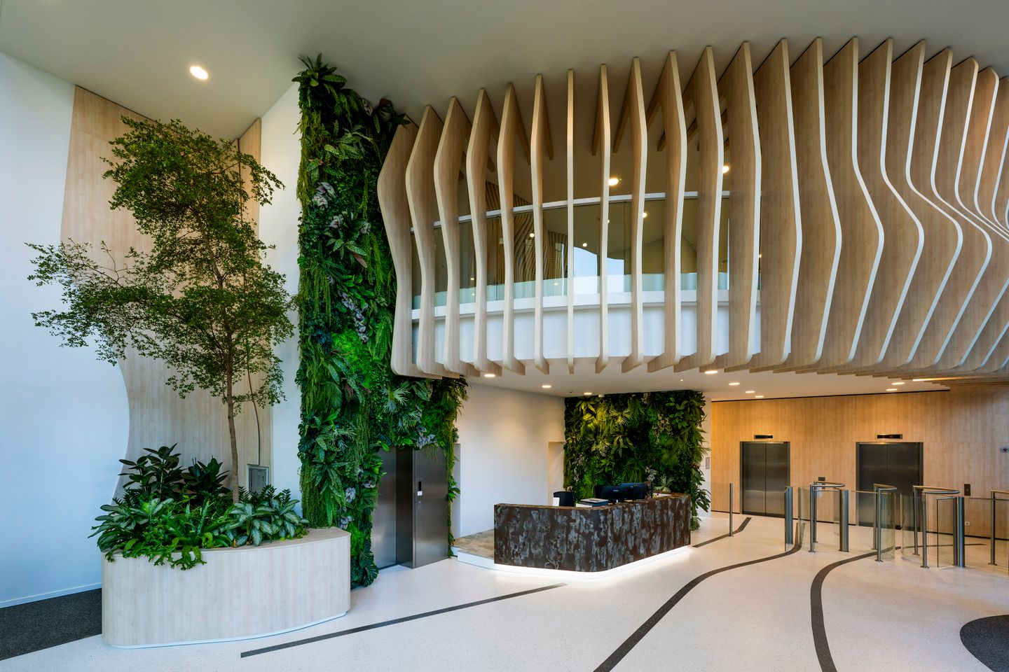 Bekijk foto 2 van Oosterdoksstraat 114