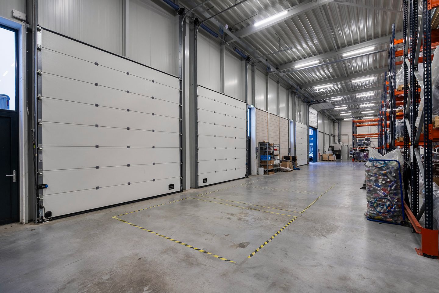 Bekijk foto 3 van Albaststraat 4