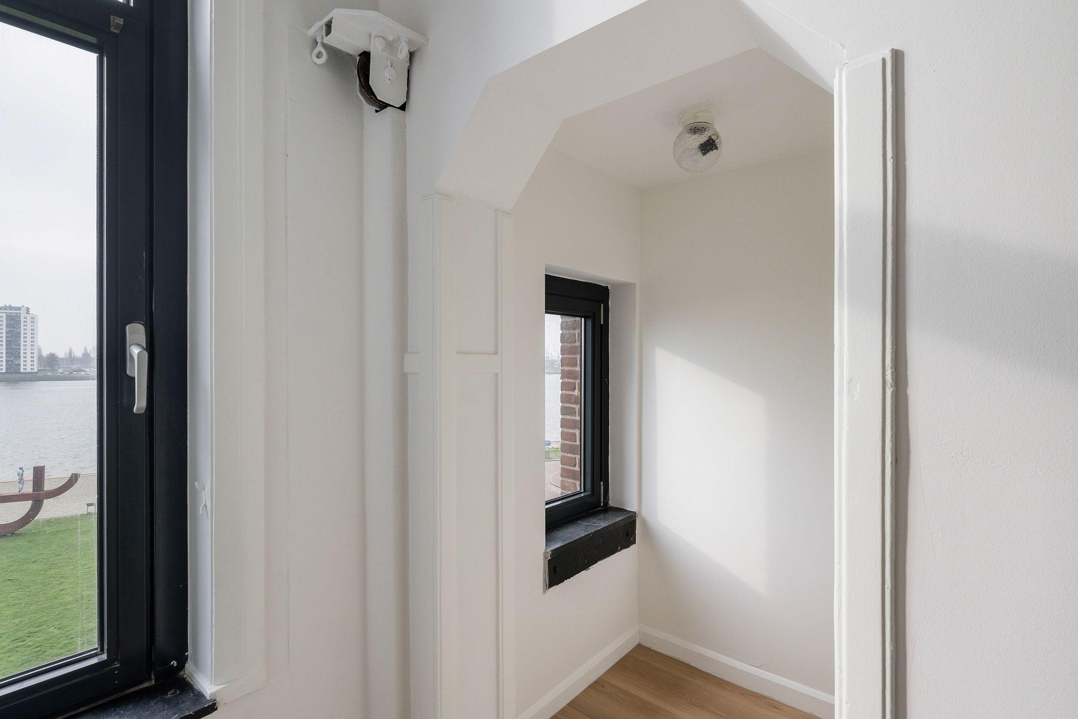 Foto 18 van Lloydstraat 43